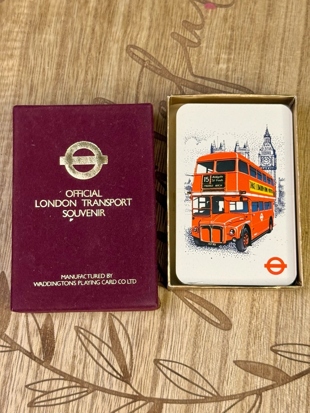 Sealed Vintage Waddingtons Official London Transport Souvenir Playing Cards